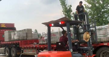 金华 黄金麻冰裂纹，地铺石装车