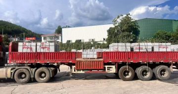 金华 芝麻灰花岗岩地铺石出货日常