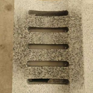 金华 芝麻白拉丝面花岗岩U型开槽排水槽