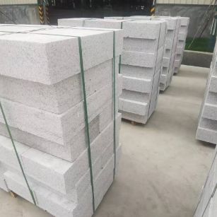 金华 白麻花岗岩路沿石，立缘石，平缘石，路牙石，道牙石，马路牙子等