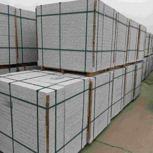 金华 白麻花岗岩石材荔枝面地铺石（300*600*50）