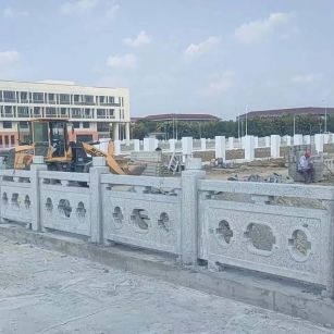 金华 白麻花岗岩荔枝面河道栏杆