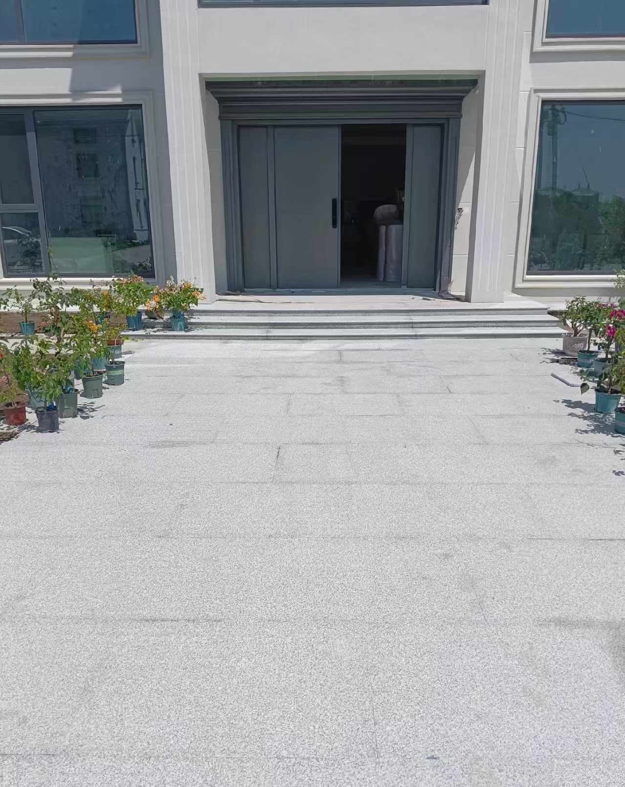 金华 芝麻白花岗岩地铺石地面铺装