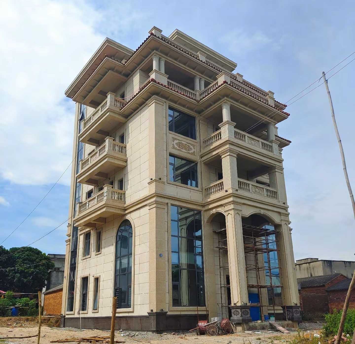 金华 黄金麻花岗岩石材别墅外墙干挂搭配（雕花栏杆花瓶柱门楼罗马柱）