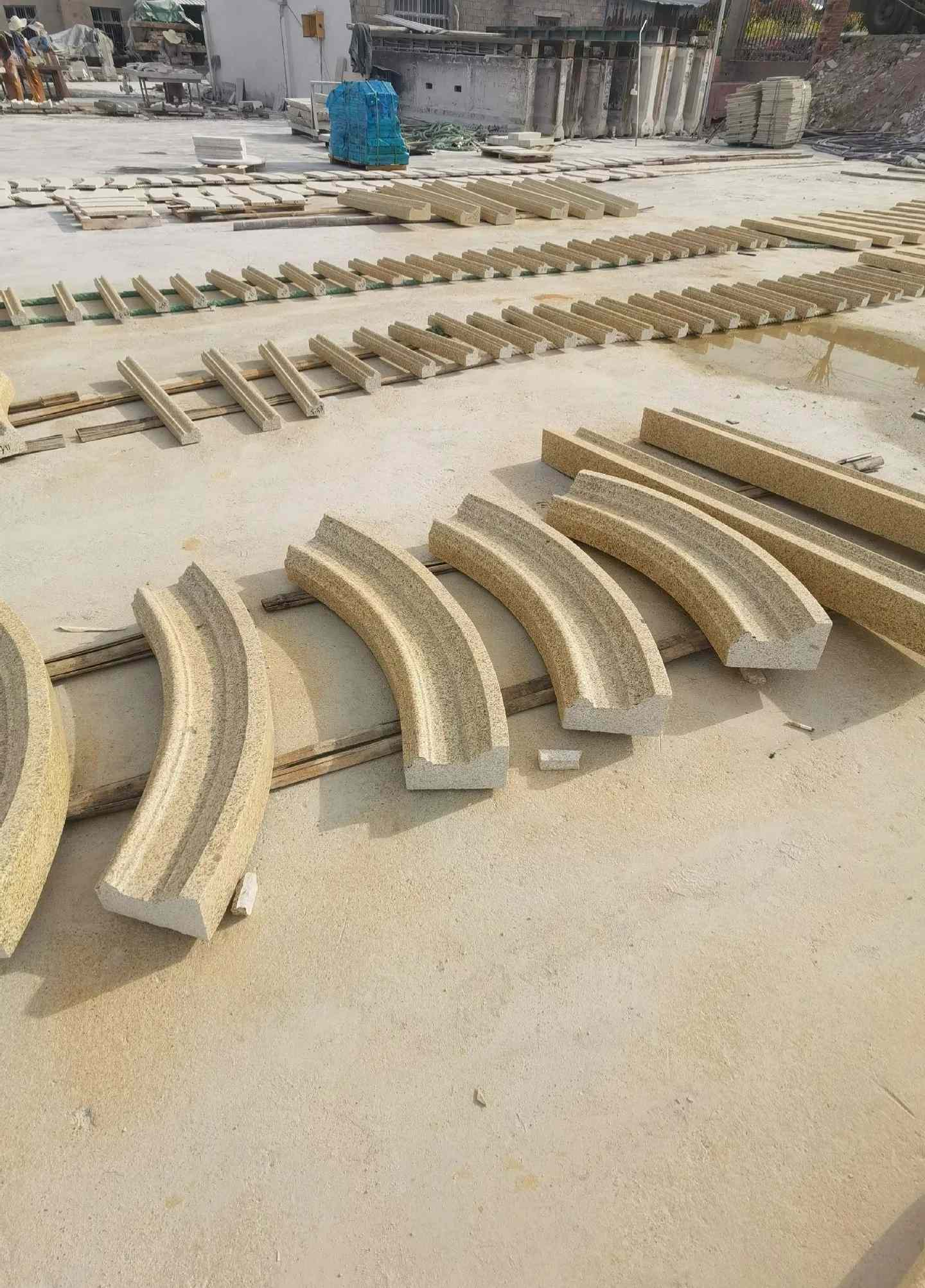 金华 黄金麻花岗岩别墅线条