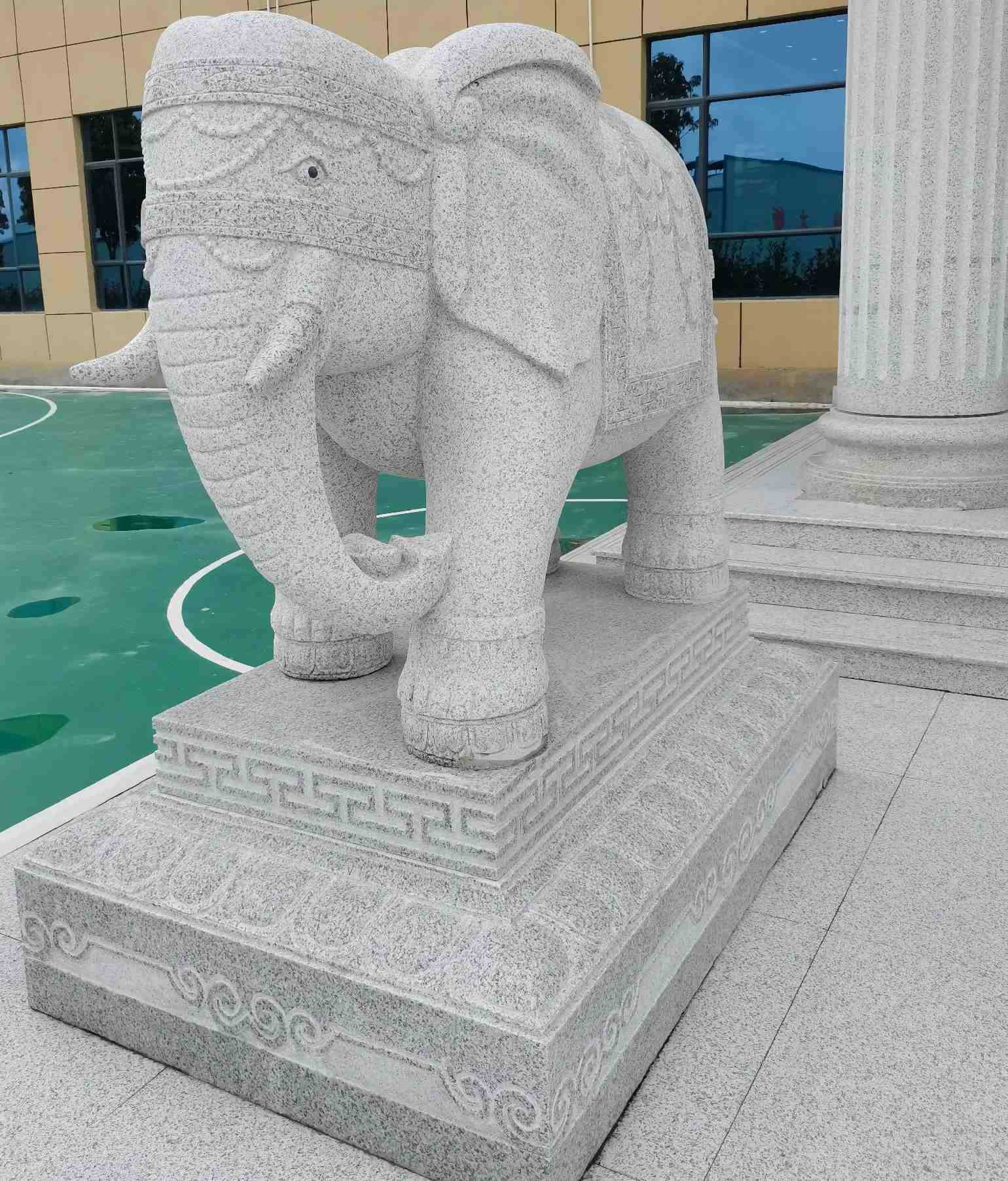金华 白麻花岗岩动物异形石雕-大象